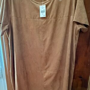 Women's Short Sleeve Suede-Look Tee Dress in Brown